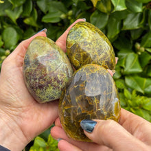 Load image into Gallery viewer, Kiwi Opal Freeform