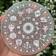 Load image into Gallery viewer, Selenite Charging Plate