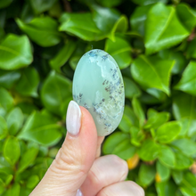 Load image into Gallery viewer, Merlinite Galet