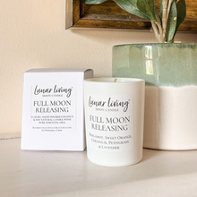 Load image into Gallery viewer, Lunar Living Full Moon Ritual Candle (9cl)
