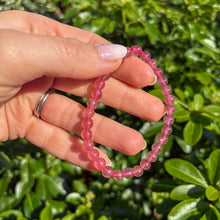 Load image into Gallery viewer, Strawberry Quartz Bracelet