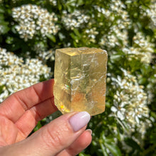 Load image into Gallery viewer, Golden Optical Calcite