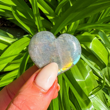 Load image into Gallery viewer, Labradorite Heart