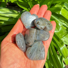 Load image into Gallery viewer, Labradorite Heart
