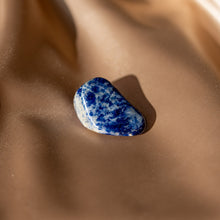 Load image into Gallery viewer, Calm_the_Mind_with_Sodalite_ soulemporium

