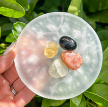 Load image into Gallery viewer, Soul Emporium Summer Awakening Ritual Box
