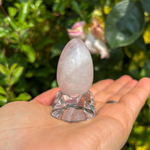 Load image into Gallery viewer, Rose Quartz Egg
