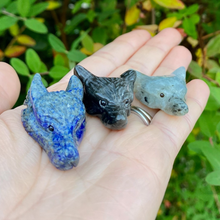 Load image into Gallery viewer, Crystal_Wolf_Head_soulemporium
