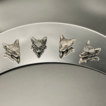 Load image into Gallery viewer, Crystal_Wolf_Head_soulemporium
