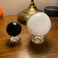 Crystal_Sphere_Stand_soulemporium